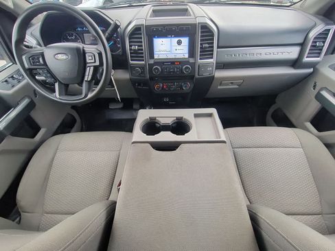 Used 2017 Ford F350 XLT w/ XLT Premium Package image 15