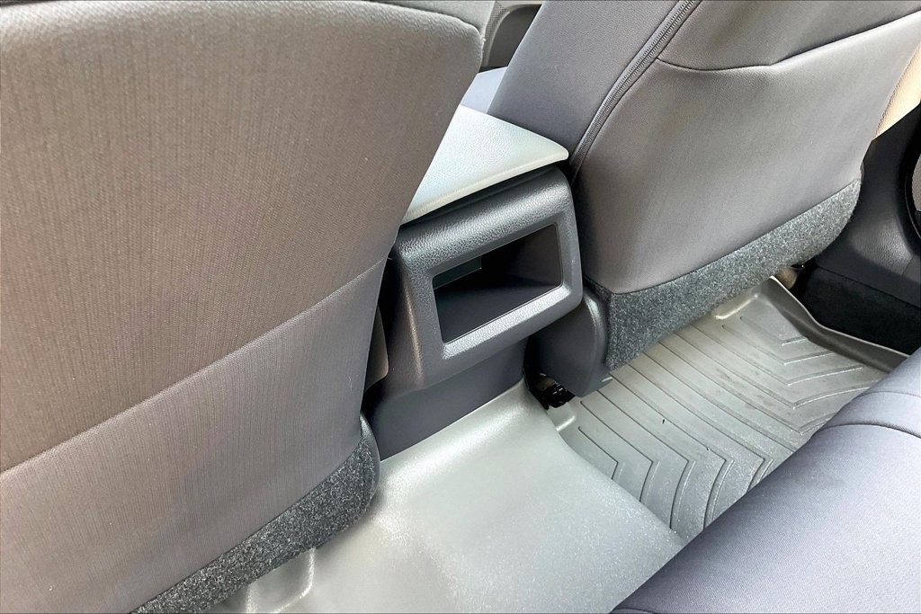 Used 2021 Toyota Camry LE w/ Audio Upgrade Package FWD image 10
