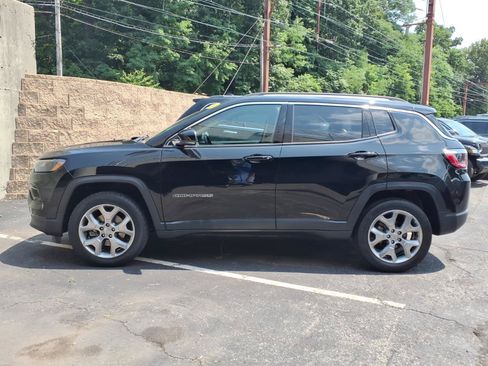 Certified 2022 Jeep Compass Limited AWD/4WD image 7