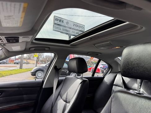 Used 2011 BMW 328i xDrive Sedan image 27