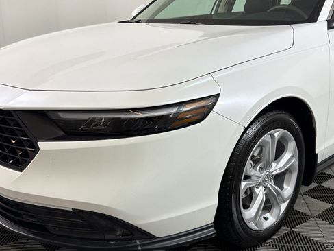 Used 2025 Honda Accord LX image 10