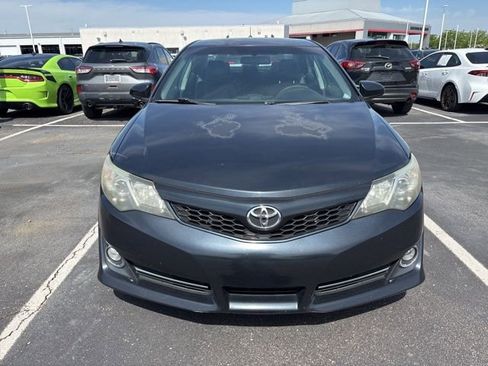 Used 2012 Toyota Camry SE image 2