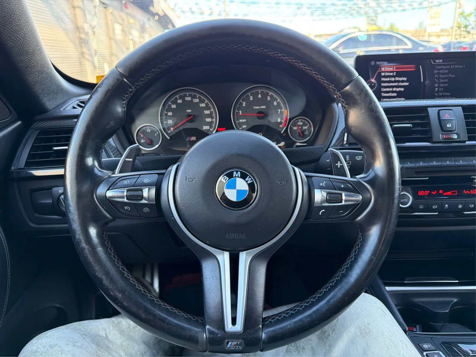 Used 2015 BMW M4 Convertible w/ Executive Package RWD image 16