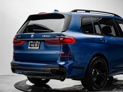 Used 2022 BMW X7 M50i w/ Dynamic Handling Package AWD/4WD image 16