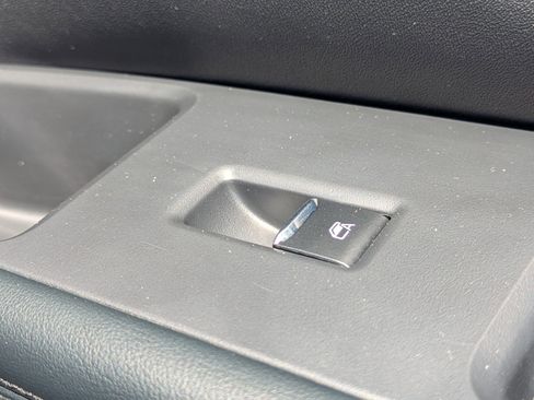 Used 2025 Ford Expedition Tremor AWD/4WD image 37