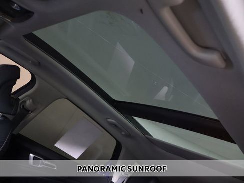 Used 2025 Kia Sportage EX w/ Premium Package FWD image 4