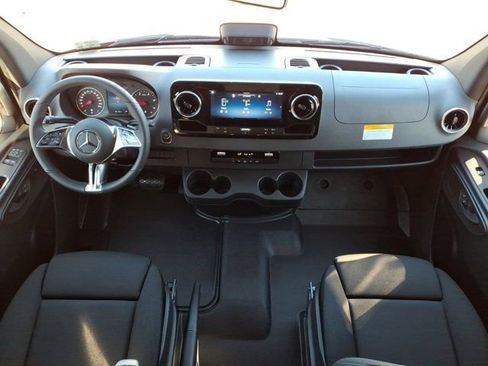 New 2026 Mercedes-Benz Sprinter 2500 image 4