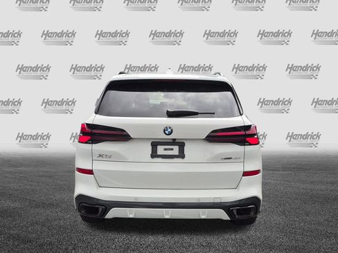 Used 2024 BMW X5 sDrive40i w/ M Sport Package RWD image 9