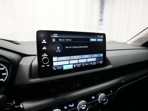 Used 2025 Honda CR-V EX-L image 6