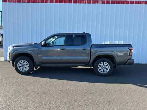 Used 2023 Nissan Frontier SV w/ SV Convenience Package AWD/4WD image 3