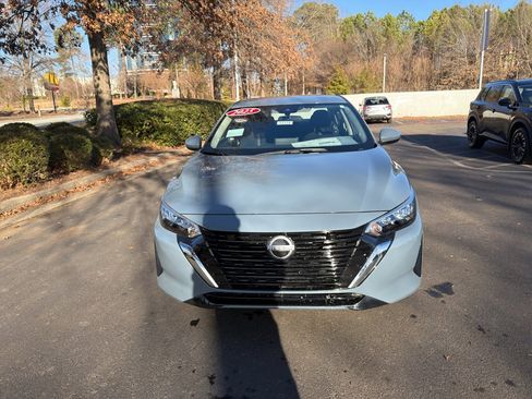 New 2025 Nissan Sentra SV image 2