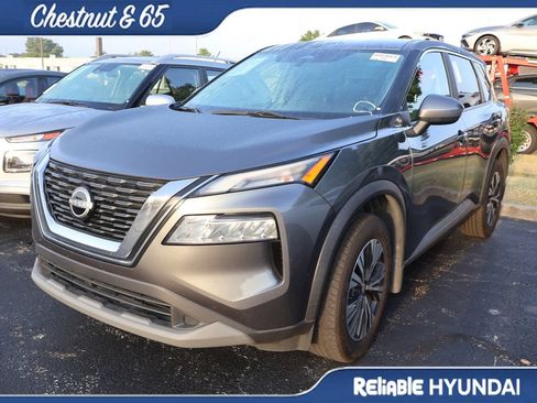 Used 2023 Nissan Rogue SV FWD image 12