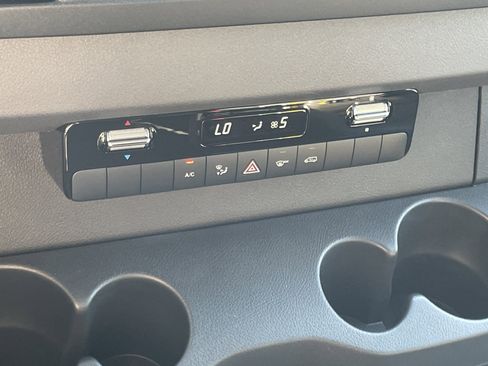 New 2025 Mercedes-Benz Sprinter 2500 image 32