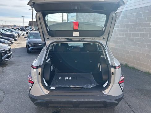 New 2026 Hyundai Kona SE image 22
