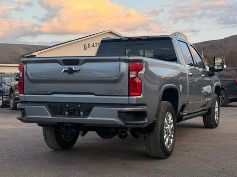 Used 2024 Chevrolet Silverado 2500 High Country w/ High Country Premium Package image 5