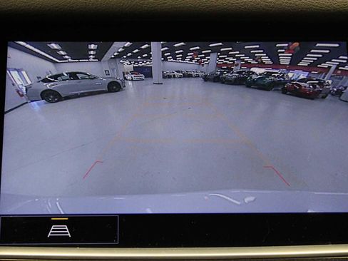 Used 2022 Cadillac XT5 Premium Luxury image 32