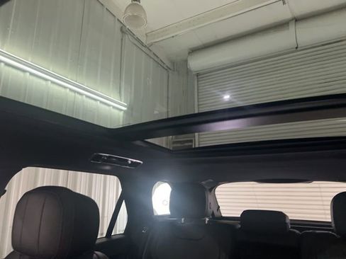 Used 2024 Land Rover Range Rover Sport Dynamic SE AWD/4WD image 38