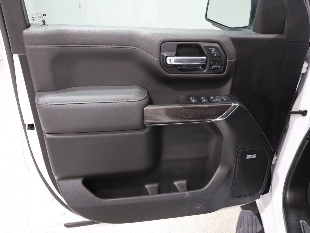 Used 2022 Chevrolet Silverado 1500 LTZ w/ LTZ Premium Package AWD/4WD image 16