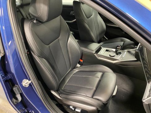 Used 2022 BMW 330i xDrive Sedan w/ Premium Package image 19
