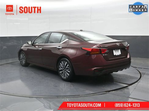 Used 2024 Nissan Altima 2.5 SV image 8
