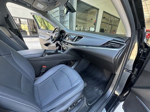 Used 2020 Buick Enclave Essence w/ Sport Touring Edition image 16