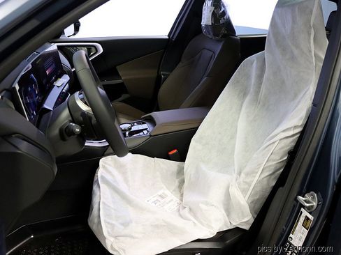 Used 2026 BMW X3 xDrive30 w/ Premium Package image 10