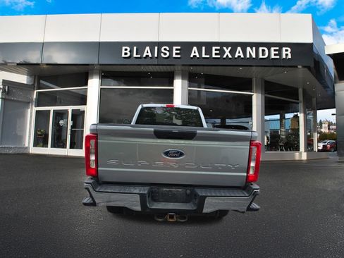 Used 2023 Ford F350 XLT w/ Snow Plow Prep Package AWD/4WD image 4