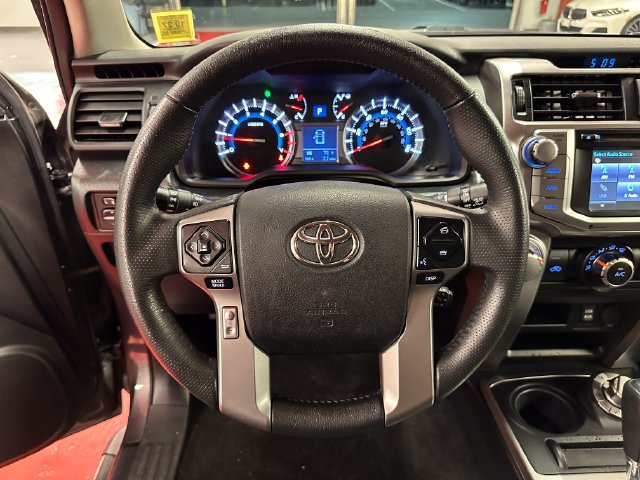 Certified 2018 Toyota 4Runner SR5 AWD/4WD image 16