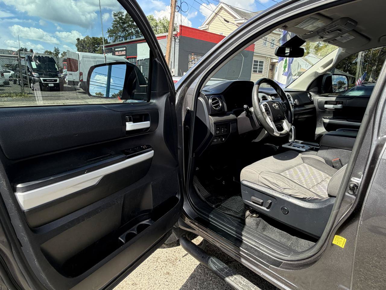Used 2021 Toyota Tundra SR5 AWD/4WD image 23