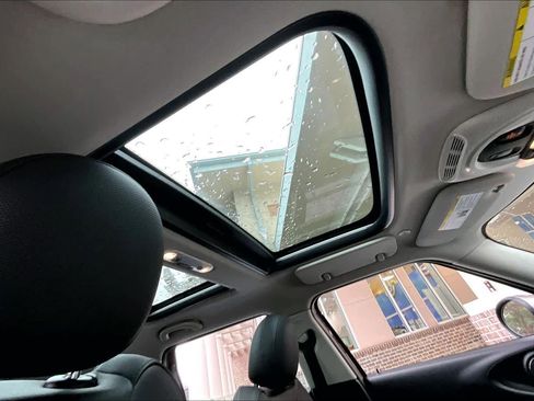 Used 2019 MINI Cooper Clubman S image 13