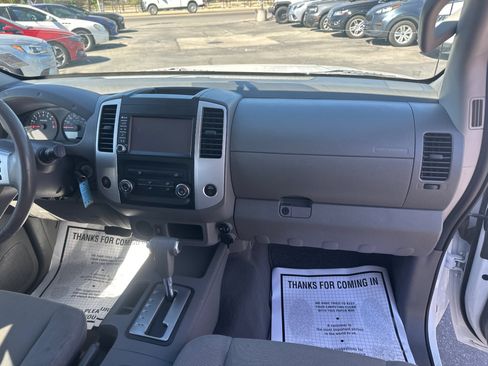 Used 2019 Nissan Frontier S image 17