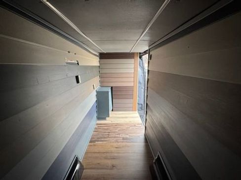 Used 2020 Mercedes-Benz Sprinter 3500 image 16