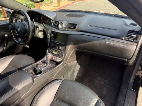 Used 2017 Maserati GranTurismo Sport image 29