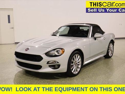 Used 2020 FIAT 124 Spider Lusso w/ Convenience Group RWD image 4