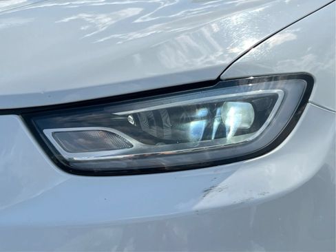 Used 2023 Chrysler Pacifica Touring-L FWD image 31