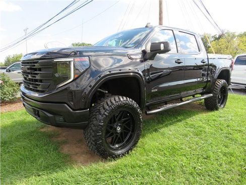 Used 2022 GMC Sierra 1500 Elevation w/ Preferred Package AWD/4WD image 1