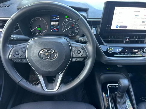 Used 2024 Toyota Corolla SE w/ SE Package FWD image 27