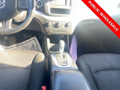 Used 2012 Dodge Journey SXT w/ Flexible Seating Group image 11