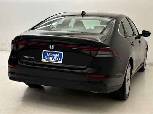Certified 2025 Honda Accord LX image 9