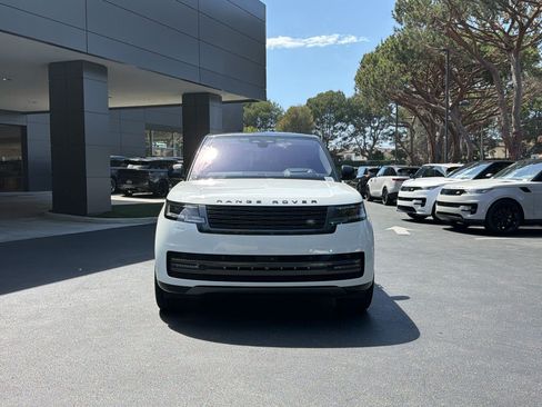 Certified 2022 Land Rover Range Rover Long Wheelbase SE AWD/4WD image 6