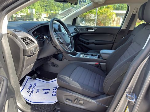 Used 2024 Ford Edge SE AWD/4WD image 11
