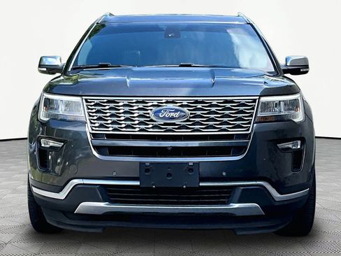 Used 2018 Ford Explorer Platinum AWD/4WD image 4