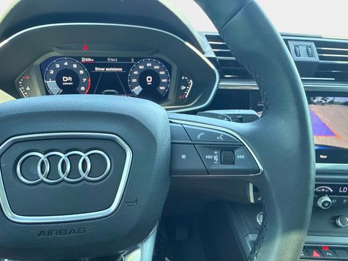 Used 2025 Audi Q3 2.0T Premium w/ Convenience Package AWD/4WD image 30