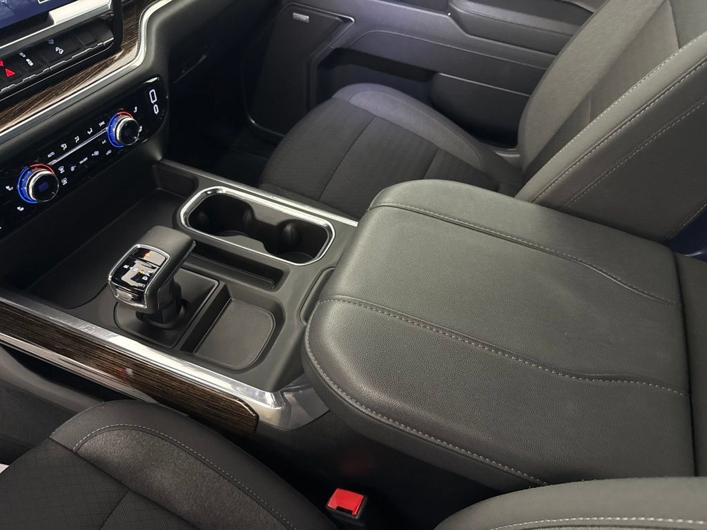 Certified 2025 GMC Sierra 1500 Elevation w/ Preferred Package AWD/4WD image 31