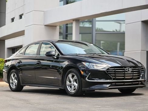 Used 2023 Hyundai Sonata SE FWD image 1
