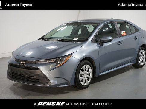 Certified 2024 Toyota Corolla LE image 1