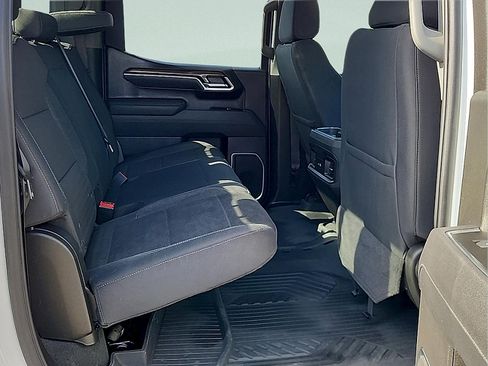 Used 2025 Chevrolet Silverado 1500 LT w/ Z71 Off-Road Package AWD/4WD image 11