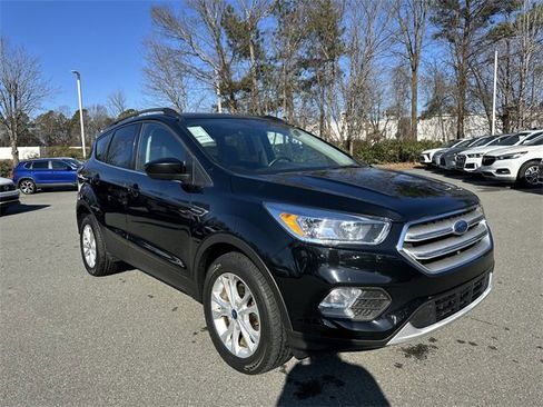 Used 2018 Ford Escape SE image 7