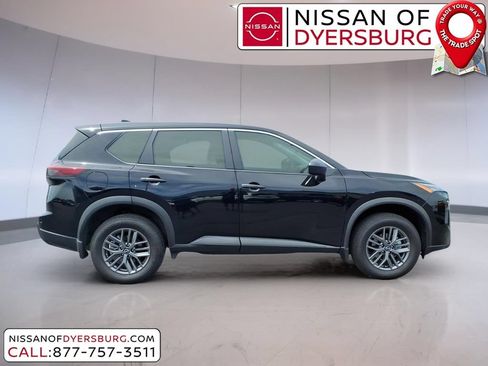 Used 2026 Nissan Rogue S FWD image 2