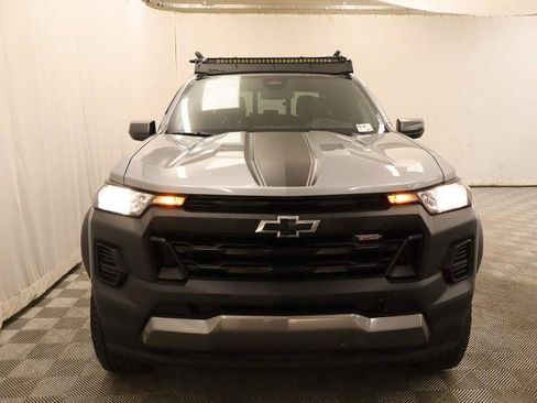 Used 2025 Chevrolet Colorado Trail Boss w/ LPO, Hood Decal Package AWD/4WD image 28